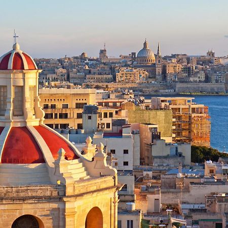 Blue Waves Apartment With Maltese Balcony Valletta Exterior photo