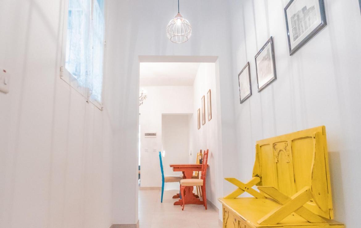 Blue Waves Apartment With Maltese Balcony Valletta Exterior photo