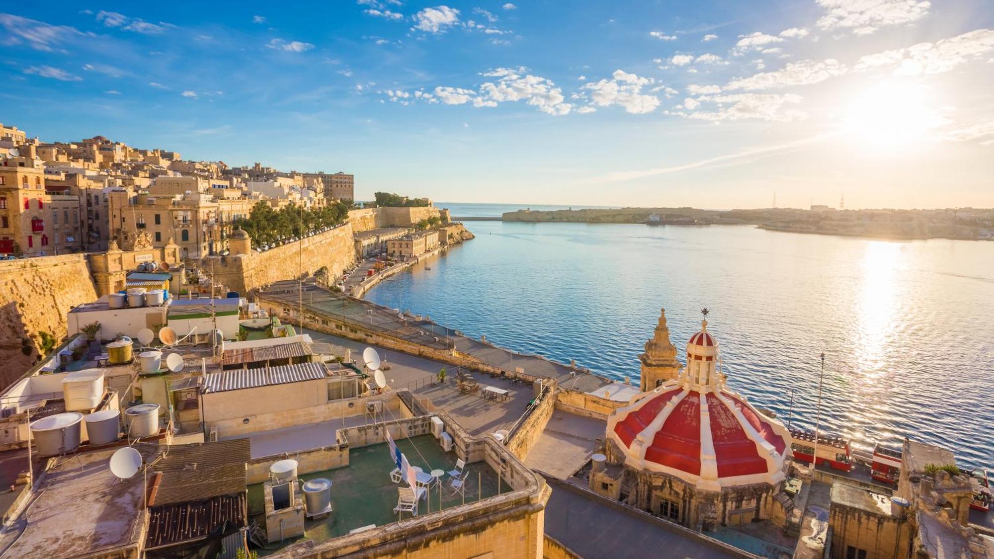 Blue Waves Apartment With Maltese Balcony Valletta Exterior photo
